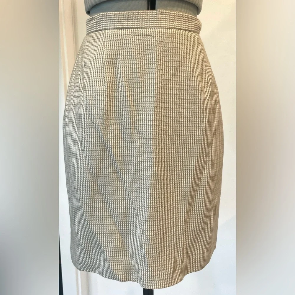 Christian Dior Vintage 80s plaid jacket & skirt, mother of pearl buttons, 8, GUC